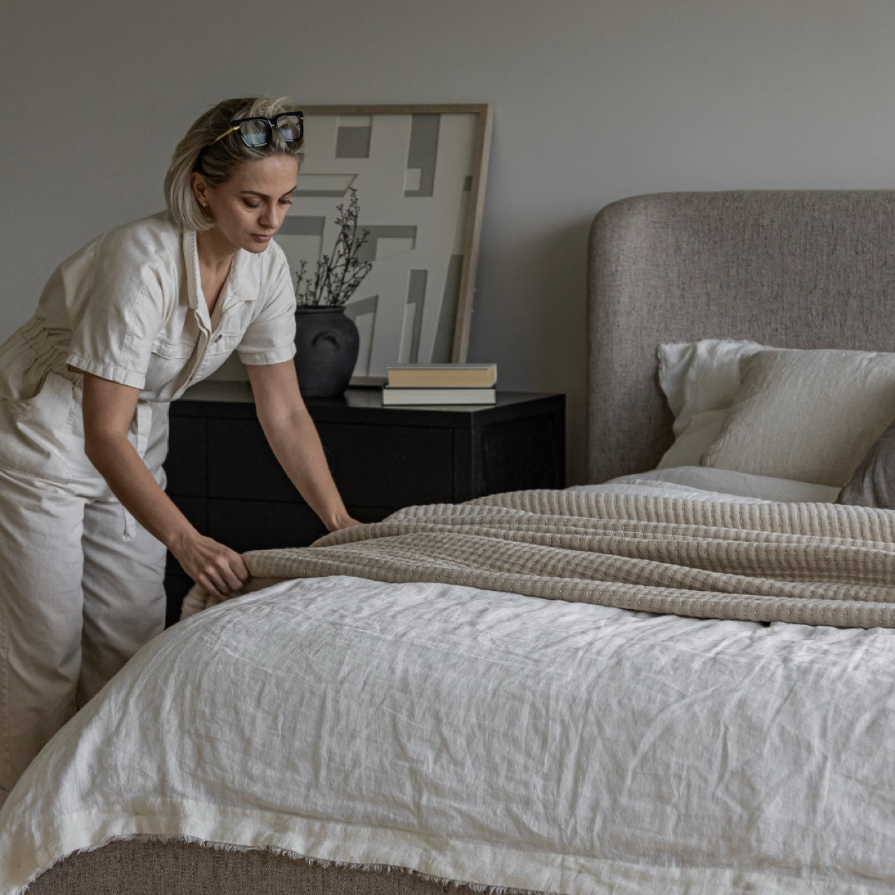 Faye Queen Bed Short - Taupe - King