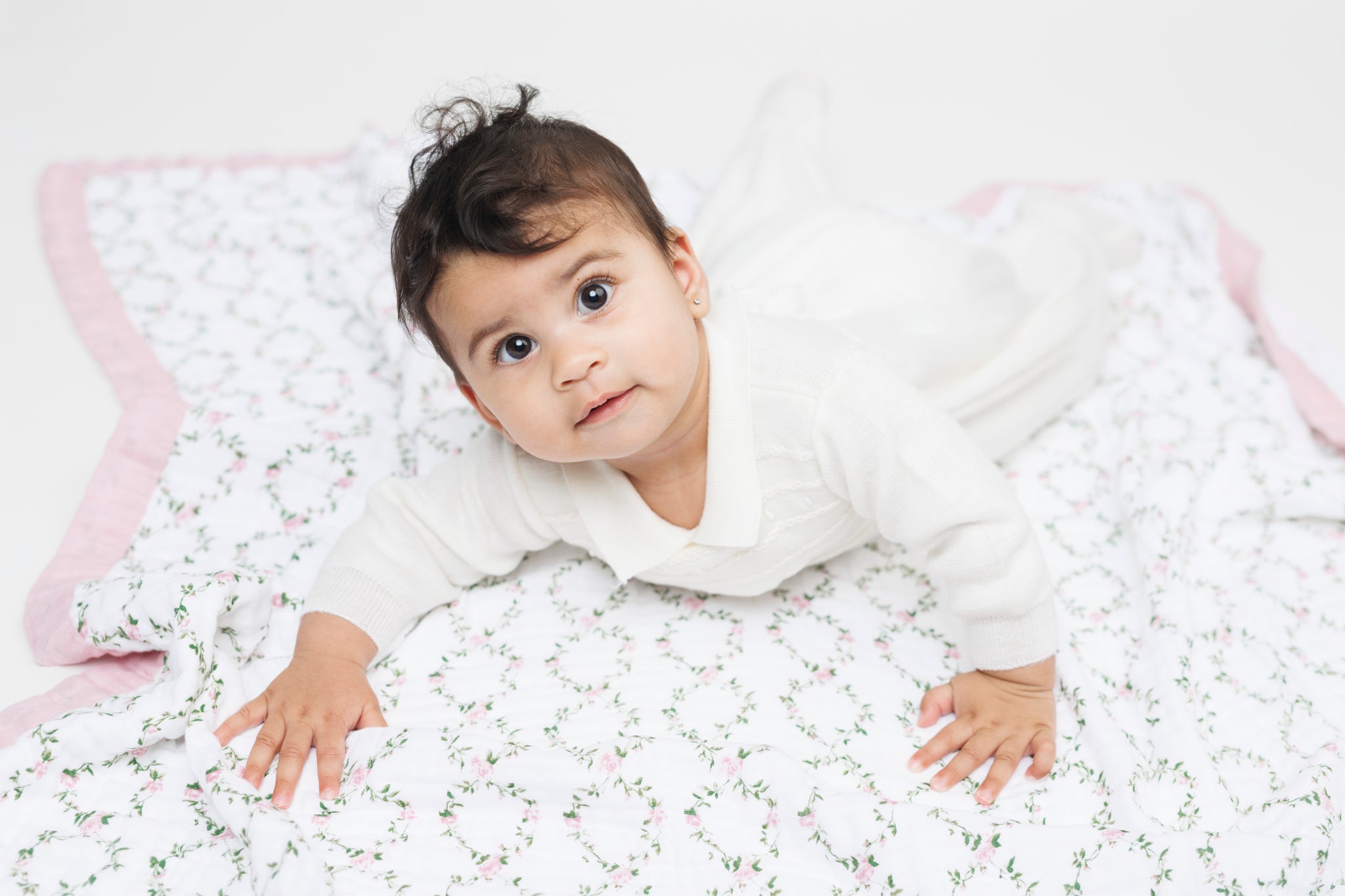 Bows & Rose Trellis - Classic Quilt