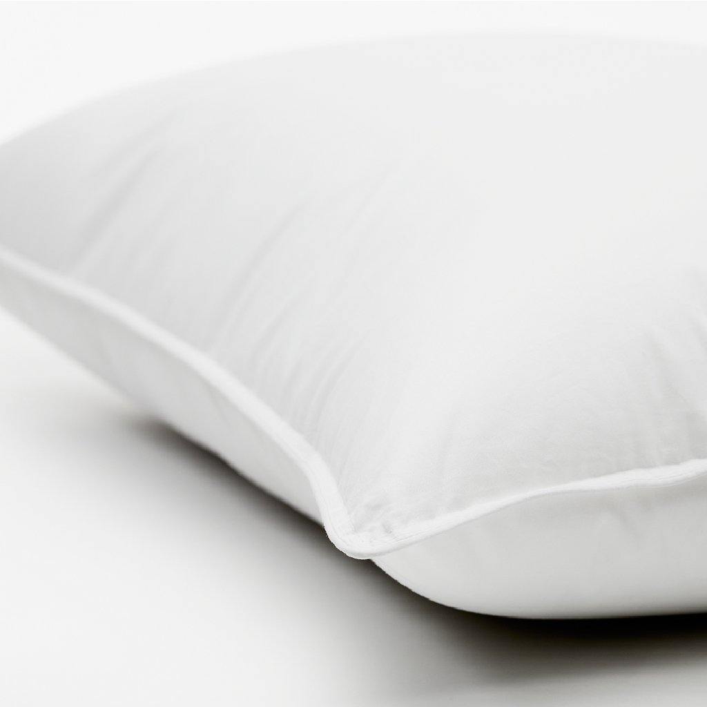 Luksus Essential Pillow - 240 thread count cotton shell with piped edges