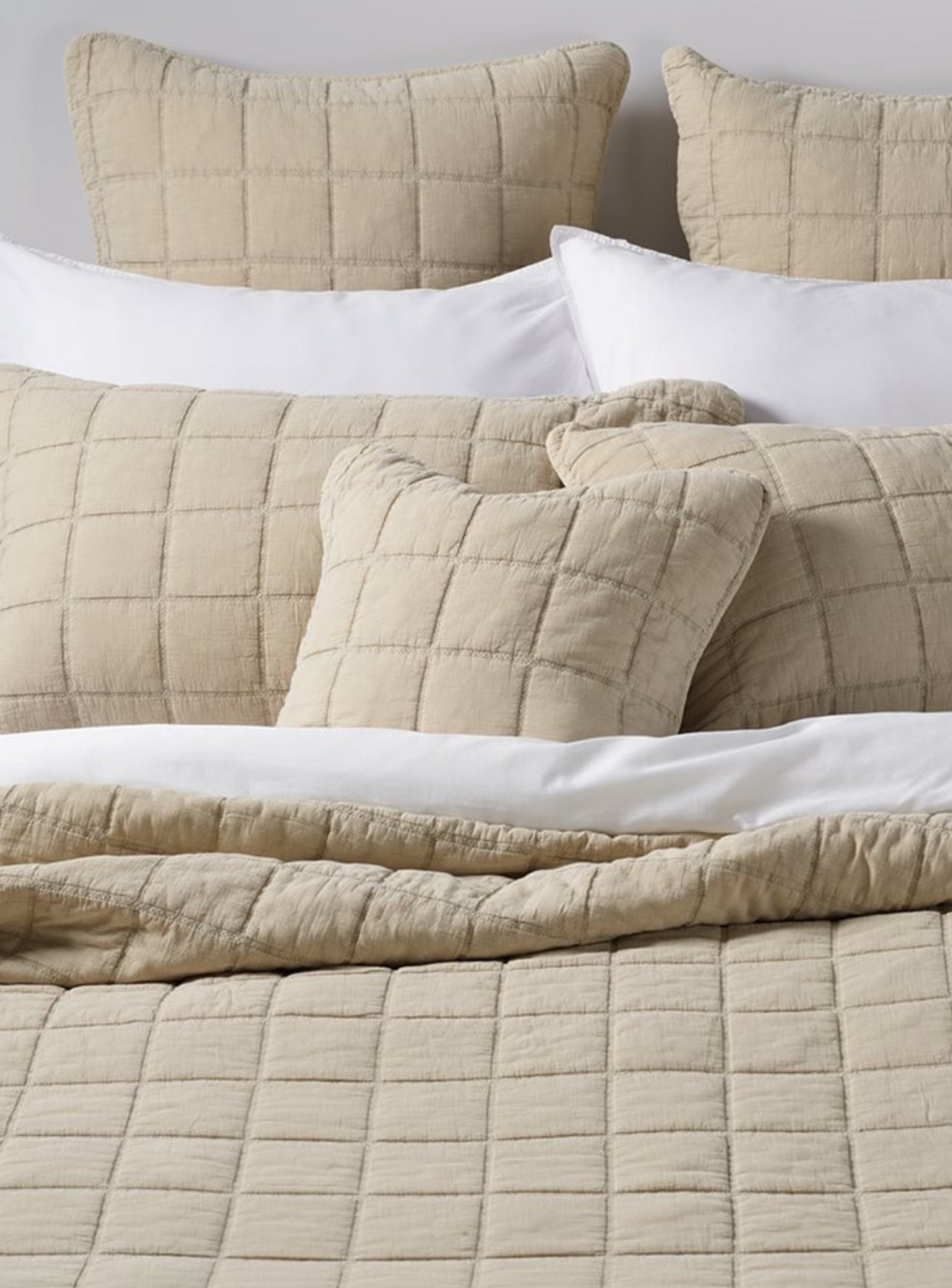 NATURAL STITCHED QUILT