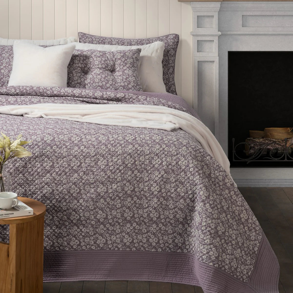 MAGGIE LAVENDER FLOWERED QUILT