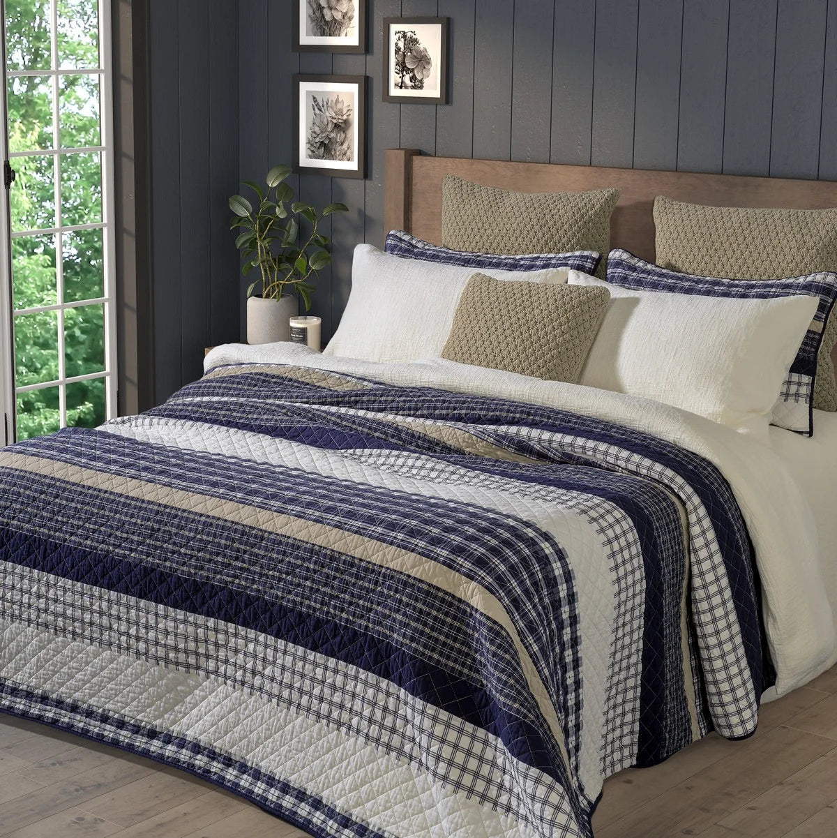 GRAHAM PLAID QUILT
