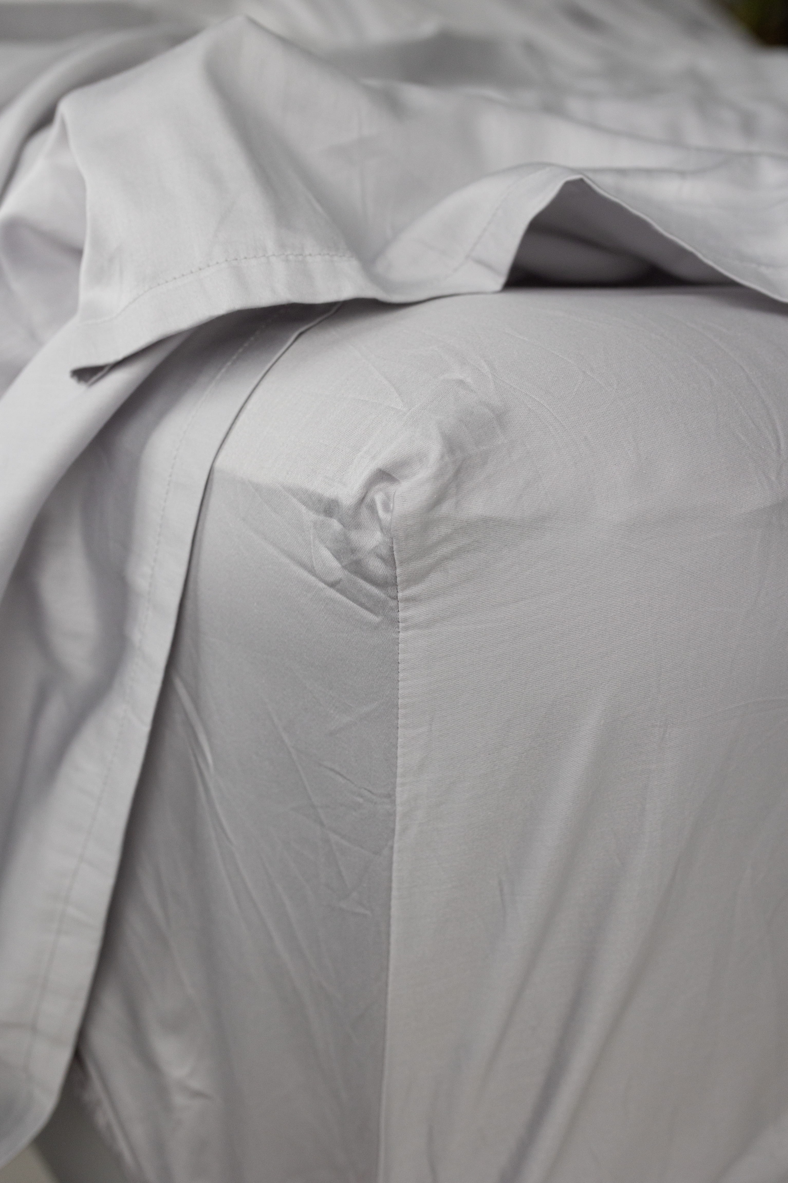 Fitted Sheet 300TC Cotton – MicroChip